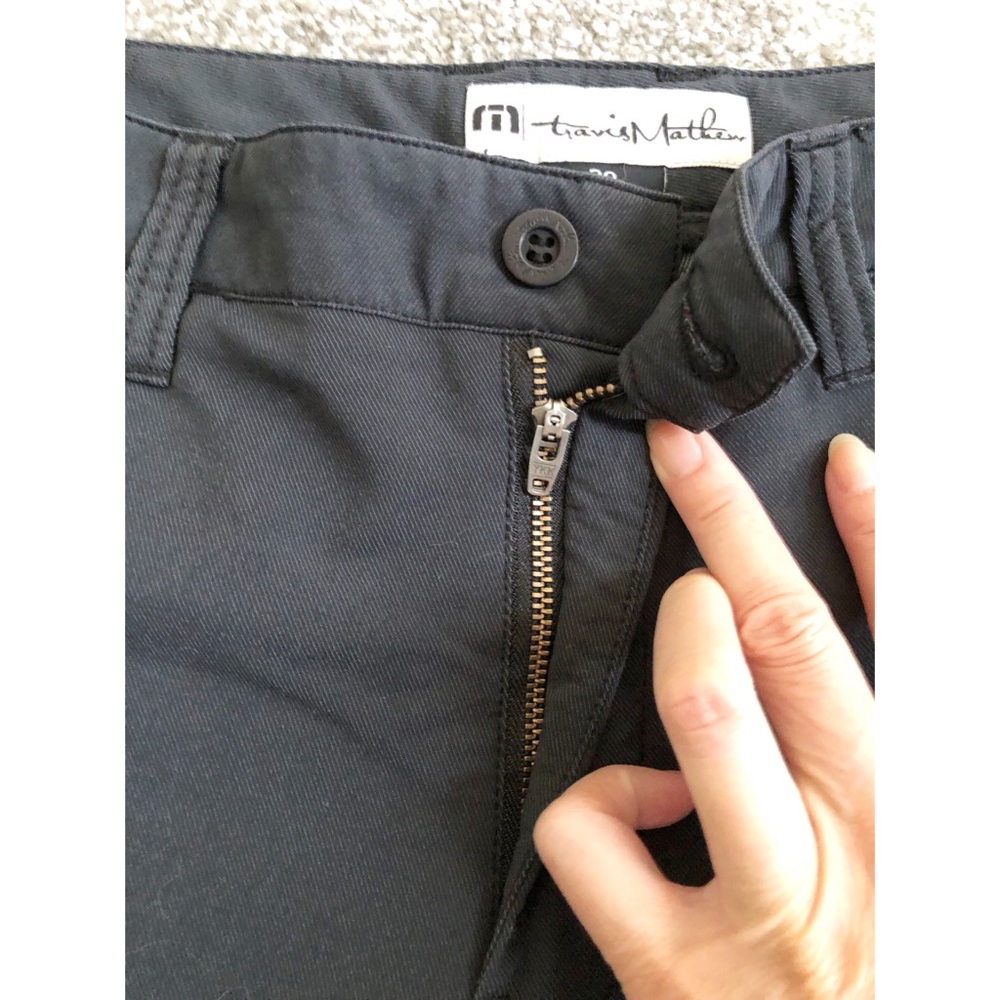 Travis Matthew Black Golf Shorts 30 - Picture 3 of 5
